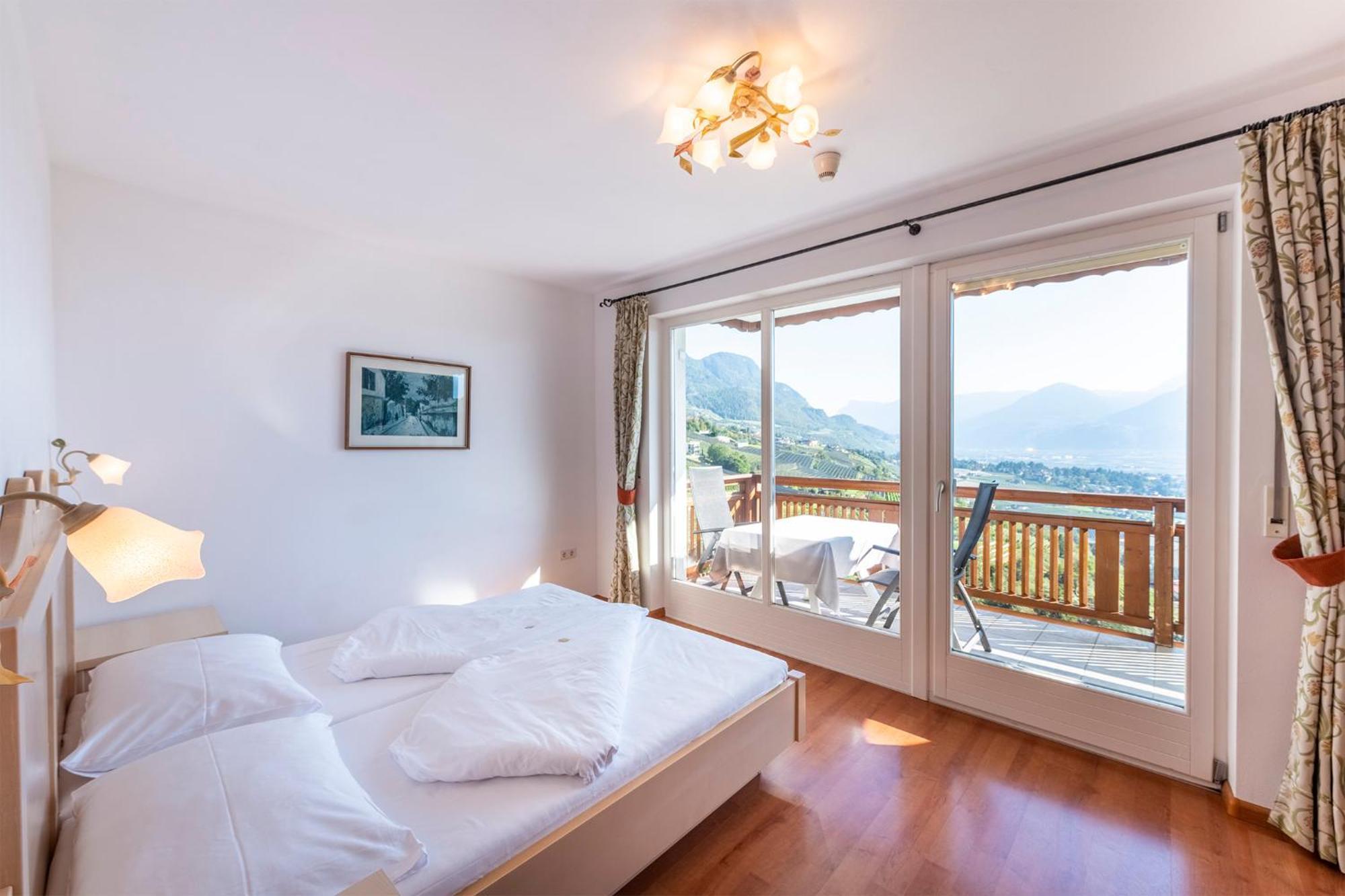 Appartement Tschivon Schenna Eksteriør billede