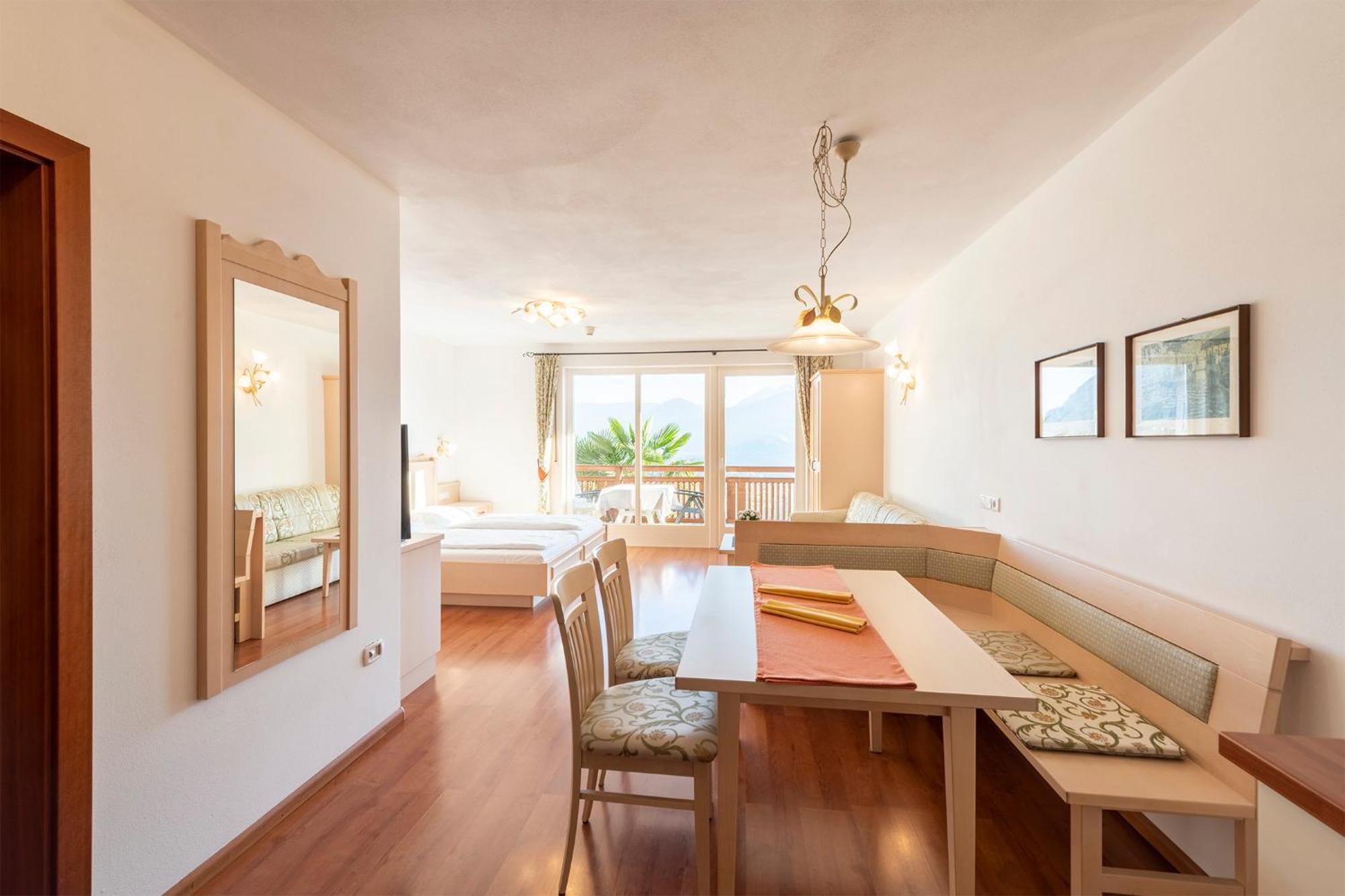 Appartement Tschivon Schenna Eksteriør billede