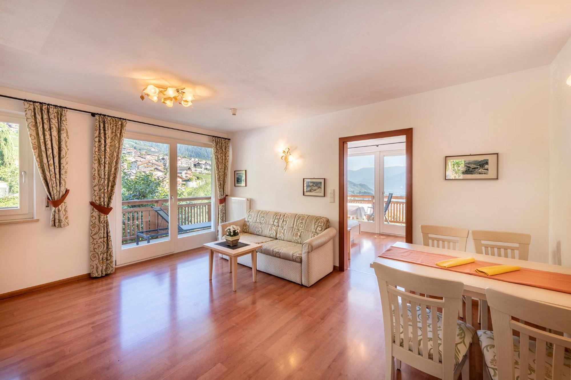 Appartement Tschivon Schenna Eksteriør billede