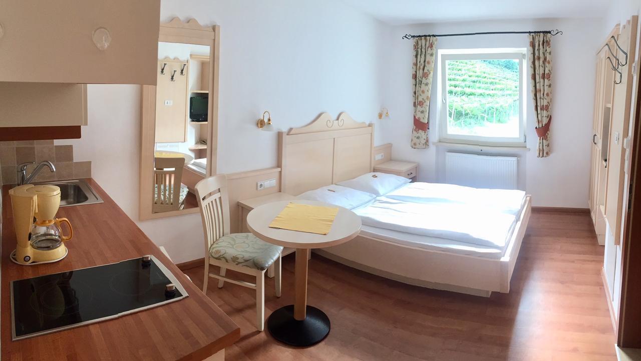 Appartement Tschivon Schenna Eksteriør billede