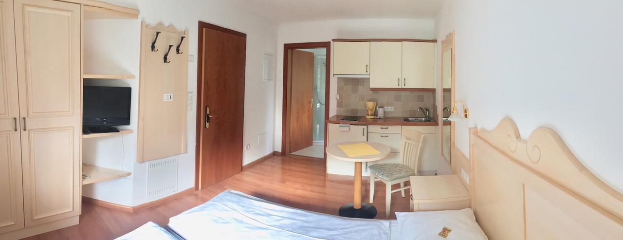 Appartement Tschivon Schenna Eksteriør billede